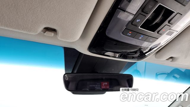 Hyundai Staria 2022 — photo 33