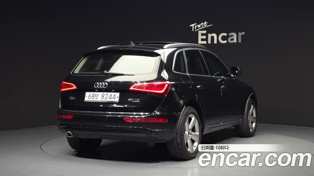 Audi Q5 2015 — photo 2