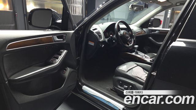 Audi Q5 2015 — photo 10