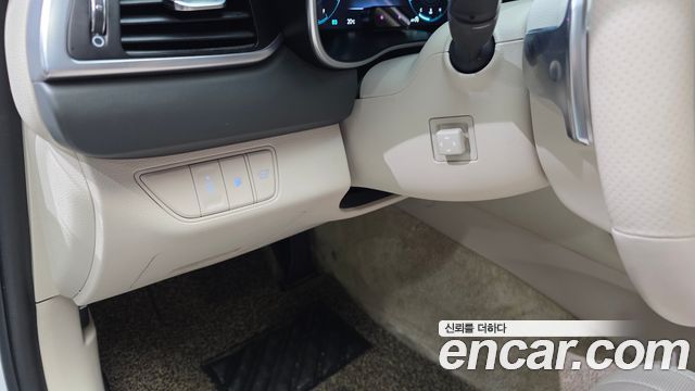 Genesis G70 2021 — photo 15