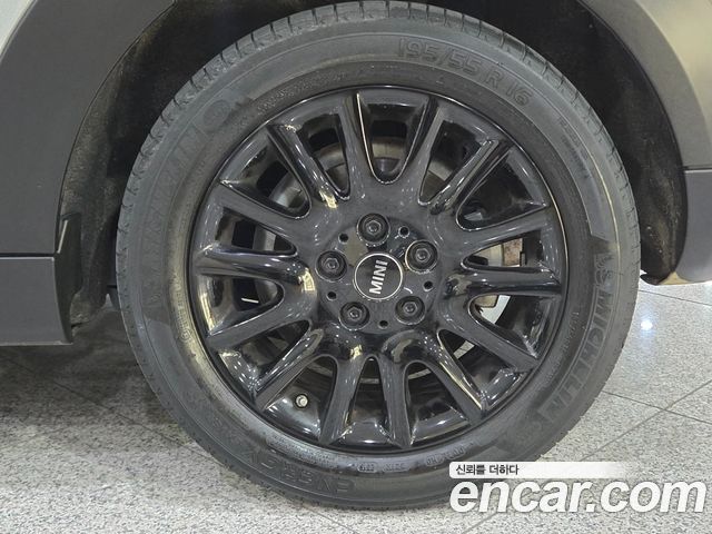 Mini Cooper 2020 — photo 20
