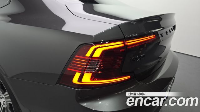 Volvo S90 2025 — photo 9