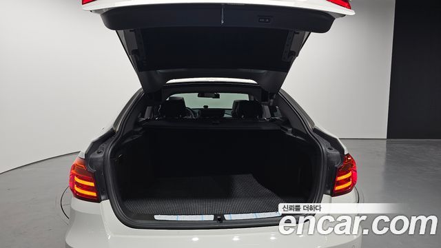BMW Gran Turismo 2015 — photo 17
