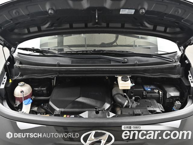 Hyundai Staria 2022 — photo 6
