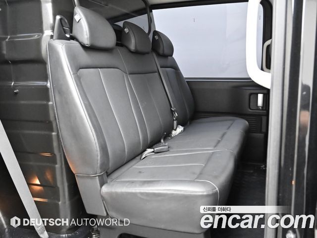 Hyundai Staria 2022 — photo 12