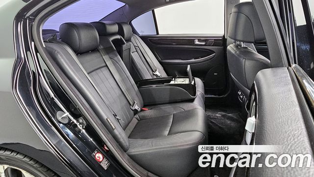 Hyundai Genesis 2014 — photo 25