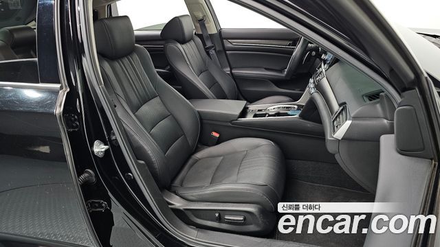 Honda Accord 2021 — photo 17