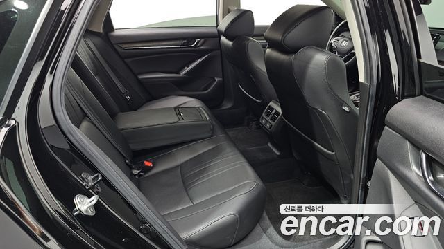 Honda Accord 2021 — photo 18