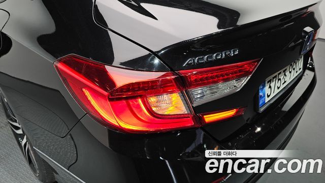 Honda Accord 2021 — photo 9