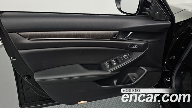 Honda Accord 2021 — photo 14