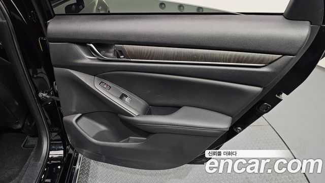 Honda Accord 2021 — photo 15