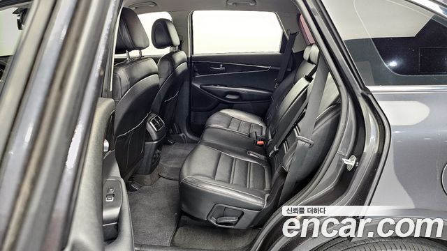 Kia Sorento 2016 — photo 11