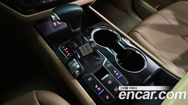 Kia Canival 2019 — photo 9