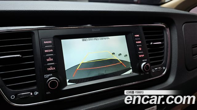 Kia Canival 2019 — photo 16