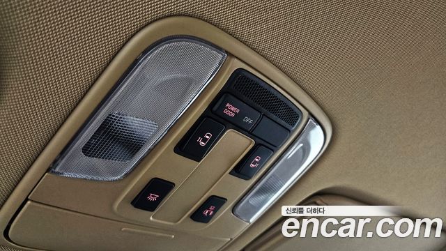 Kia Canival 2019 — photo 17
