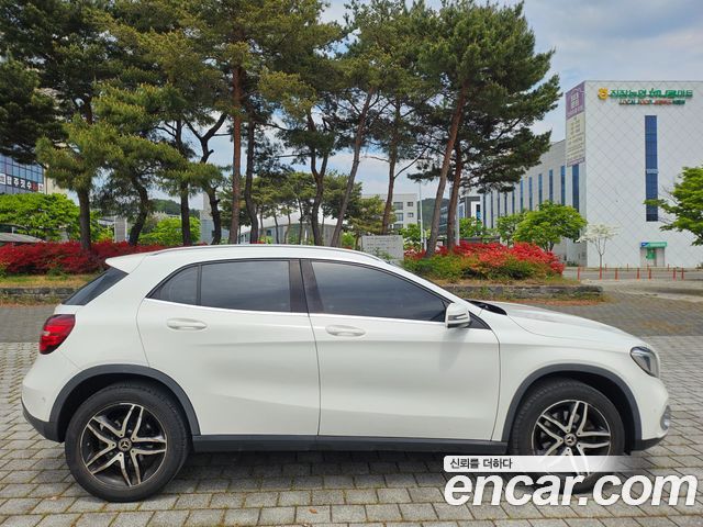 Mercedes-Benz GLA-Class 2019 — photo 4