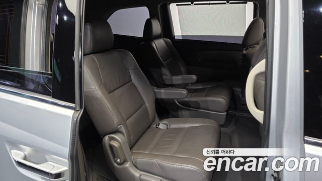 Honda Odyssey 2013 — photo 12