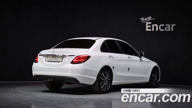 Mercedes-Benz C-Class 2020 — photo 2