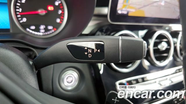 Mercedes-Benz C-Class 2020 — photo 12