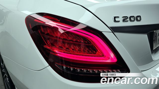 Mercedes-Benz C-Class 2020 — photo 9