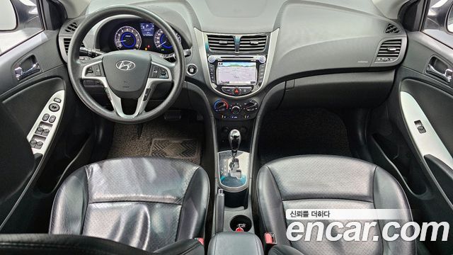 Hyundai Accent 2012 — photo 7