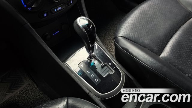 Hyundai Accent 2012 — photo 9