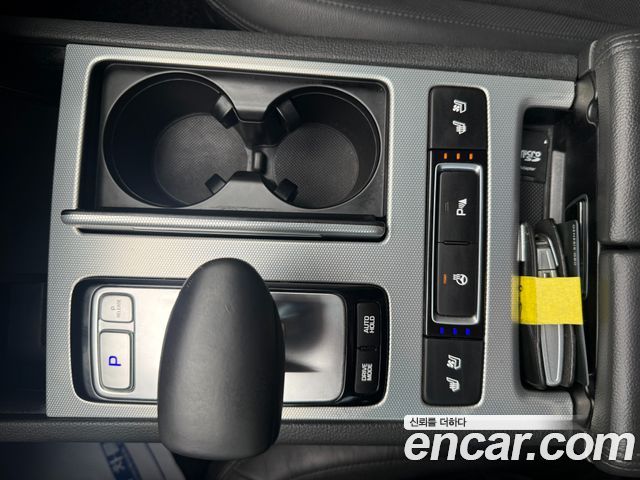 Genesis G80 2017 — photo 9