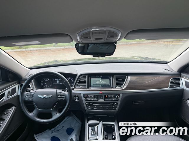 Genesis G80 2017 — photo 13