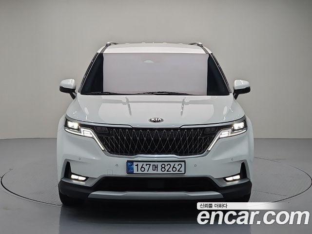 Kia Canival 2021 — photo 1