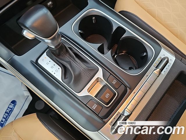 Kia Canival 2021 — photo 10