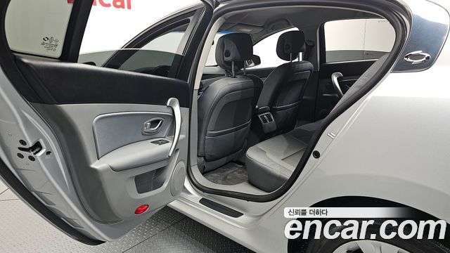 Renault Korea SM5  2011 — photo 12