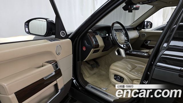 Land Rover Range Rover 2017 — photo 10