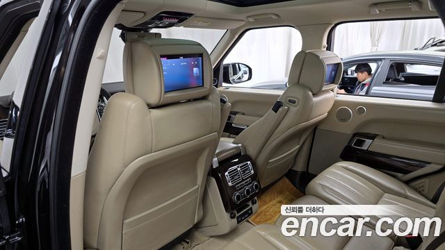 Land Rover Range Rover 2017 — photo 19