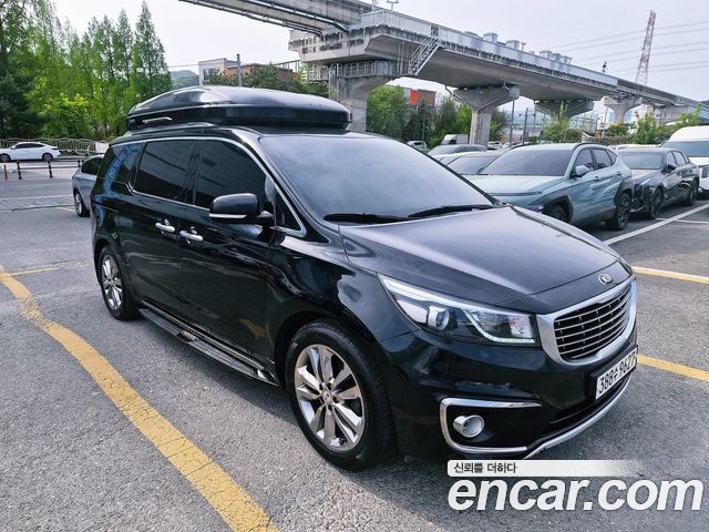 Kia Canival 2017 — photo 4