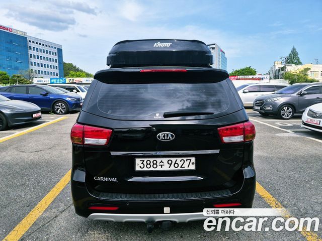 Kia Canival 2017 — photo 6