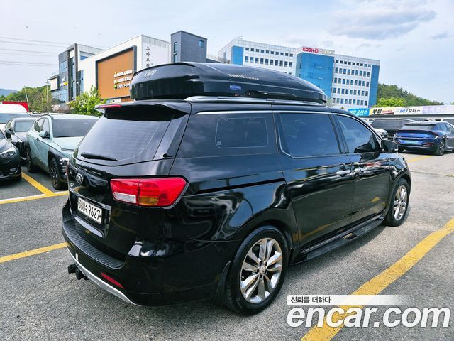Kia Canival 2017 — photo 8