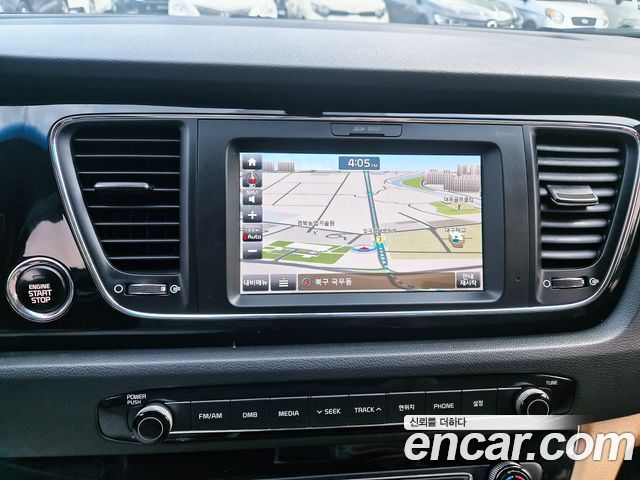 Kia Canival 2017 — photo 16
