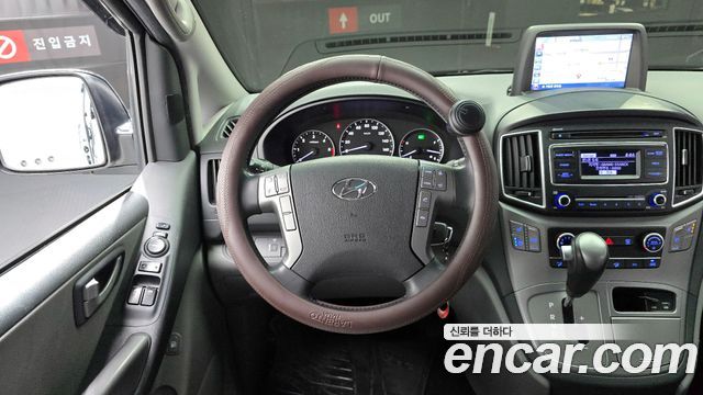 Hyundai Starex 2018 — photo 13