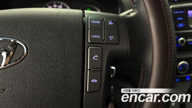 Hyundai Starex 2018 — photo 17