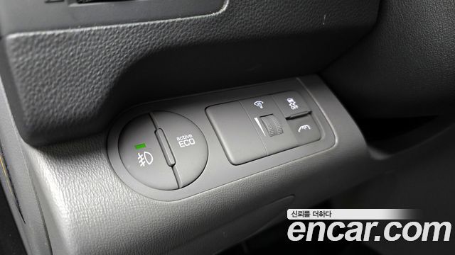 Hyundai Starex 2018 — photo 18