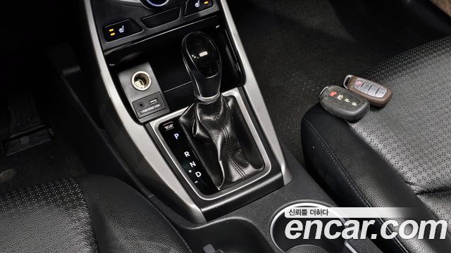 Hyundai AVANTE 2014 — photo 9