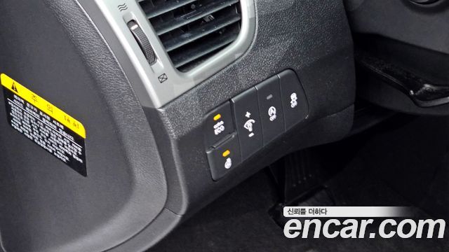 Hyundai AVANTE 2014 — photo 14