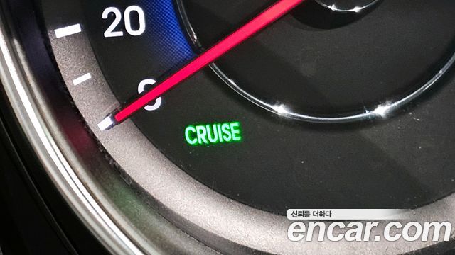 Hyundai AVANTE 2014 — photo 17