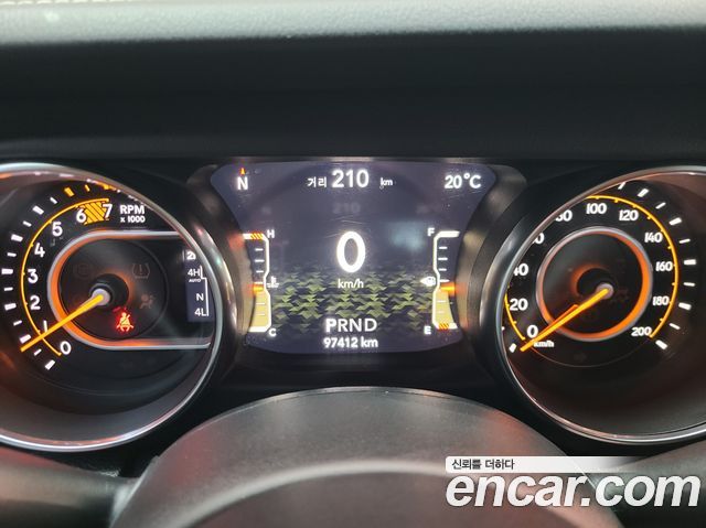 Jeep Wrangler 2019 — photo 8