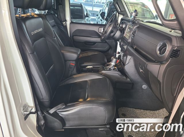 Jeep Wrangler 2019 — photo 14