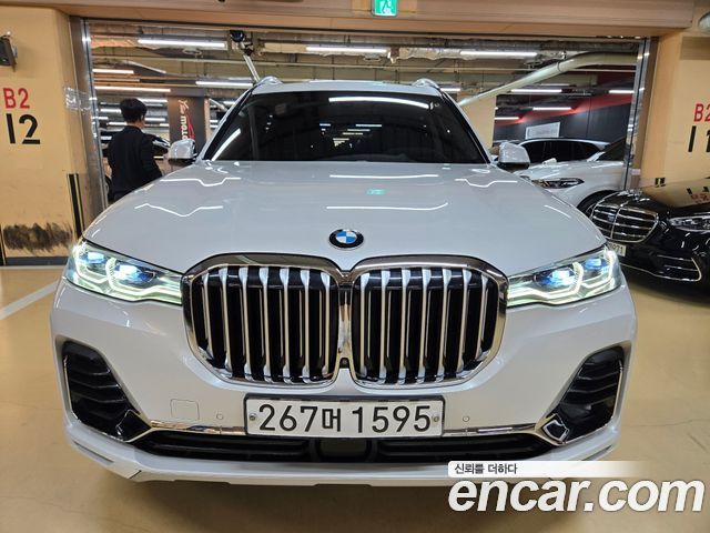 BMW X7 2020 — photo 2