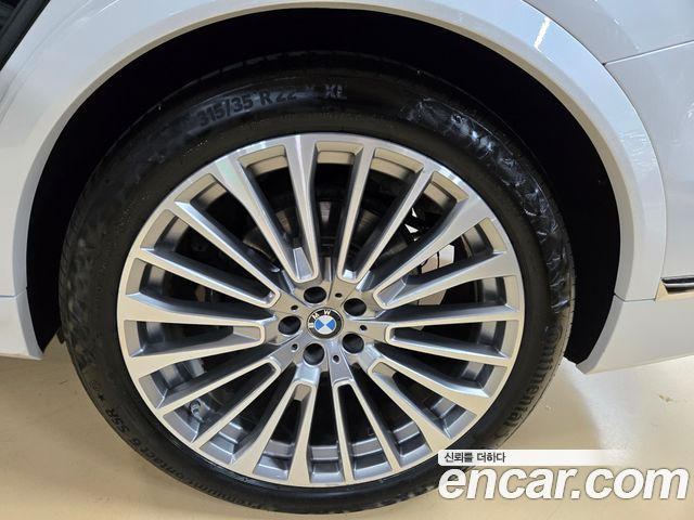 BMW X7 2020 — photo 6