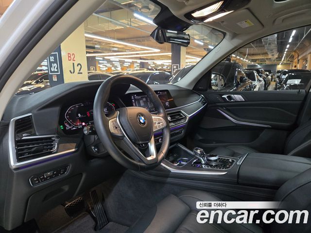 BMW X7 2020 — photo 11
