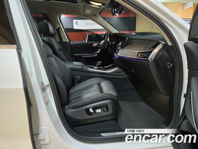 BMW X7 2020 — photo 13
