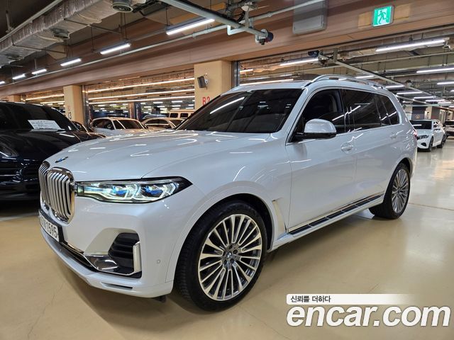 BMW X7 2020 — photo 20